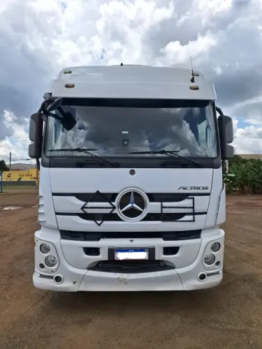 MERCEDES BENZ ACTROS 2651 S 6X4 CAVALO TRAÇADO ANO 2019 MODELO 2020 MEDIA MONTA