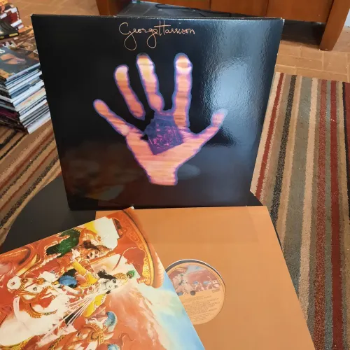 Disco de Vinil LP George Harrison Living In The Material World 180g Importado