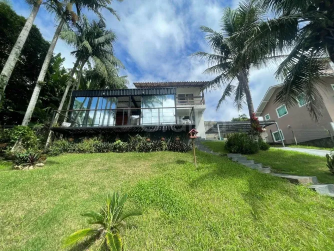 Casa de 120m² com 3 dormitórios sendo 1 suíte no Pantanal