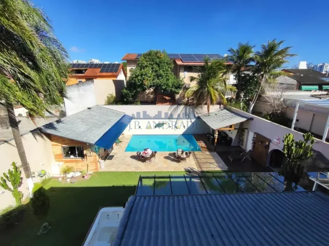 Casa com vista para a Pedra da Gávea, 716m², 5 quartos em condominio no inicio da Barra da