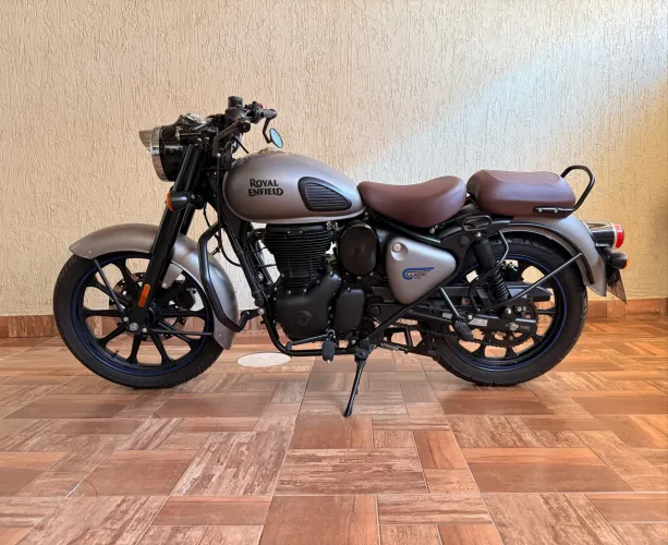 Royal Enfield Classic 350 Dark Gunmetal Grey - 2024/2025