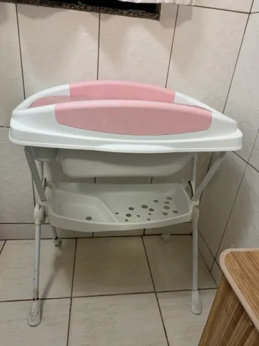 BANHEIRA COM TROCADOR
