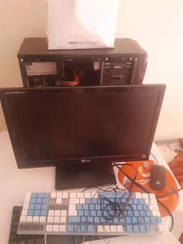 Monitor da LG troco em placa mãe de pc