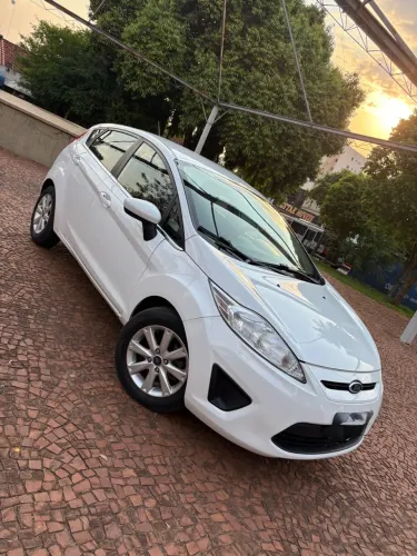 Ford Fiesta SE 1.6 16V Flex 5P 2013