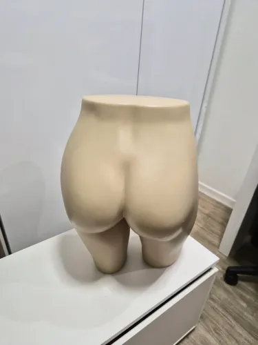 Manequim feminino parte de baixo 