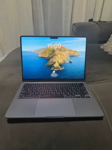 MacBook Air M3 Impecável - Bateria 100% - Ativado em 05/25 - Na Caixa