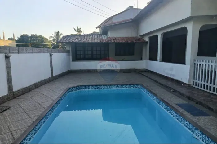 Paraíso em São Pedro: Casa 5 Quartos com Piscina