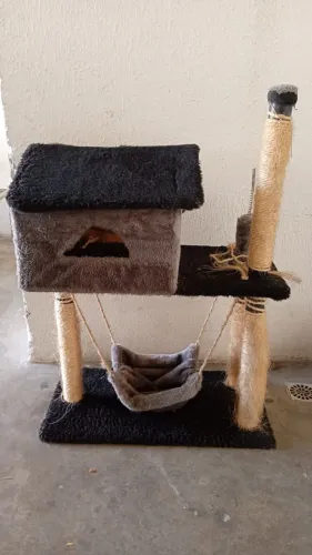 Arranha casa pra gato 