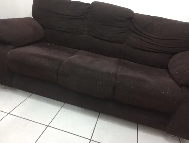 Sofá usado 2 e 3 lugares 
