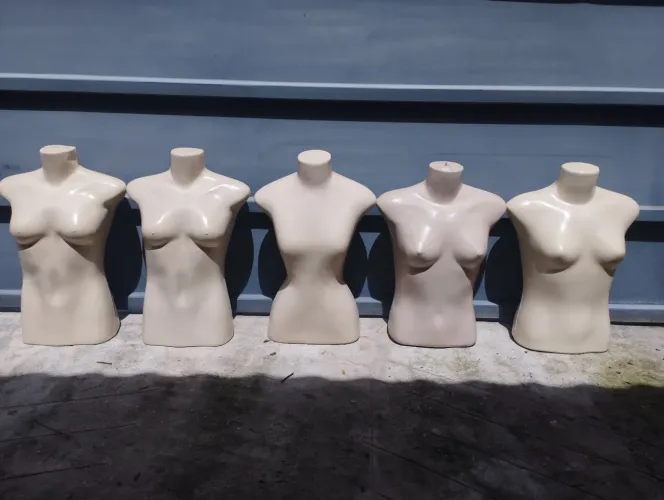 5 manequins por R$160,00