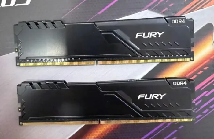 Kit Memória DDR4 16gb(2X8gb) Kingston Fury 3200mhz- Loja física