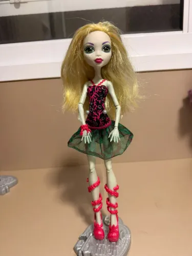 Bonecas monster high - Lagoona Blue e Frankie Stein Skull