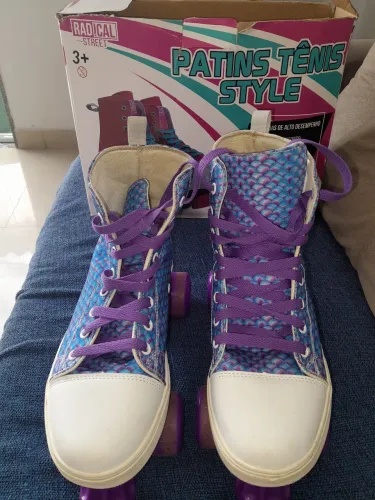 Patins tênis freio frontal