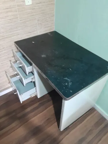 Escrivaninha atlas antiga 