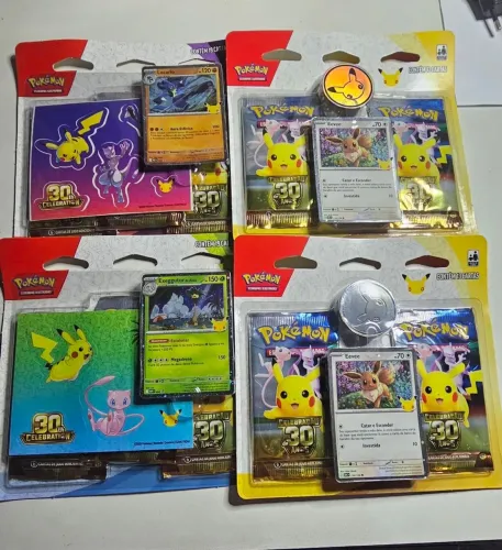 Kit de duplo e triplo blister Pokémon celebração 30
