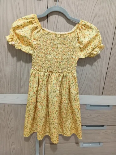 Vestido Infantil Floral Amarelo com Lastex e Manga Bufante muito lindo