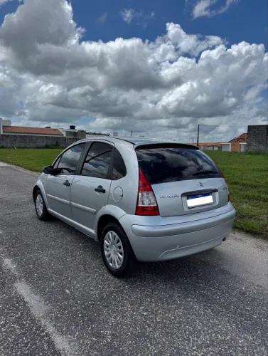 Citroen C3 GLX 1.4/ GLX Sonora 1.4 Flex 8V 5P 2010