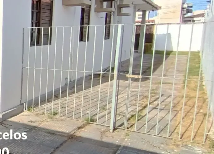 2 Portões de Ferro (265cm e 200cm) (altura 160)