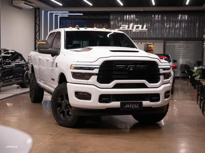 Ram 3500 Laram.6.7 Night Ed.tb CD 4X4 Die. 2025