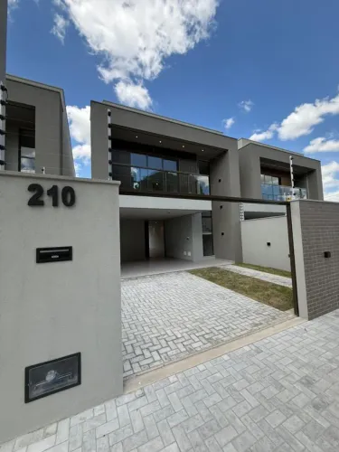 Vendo duplex com piscina de 4 suites e uma master no sim
