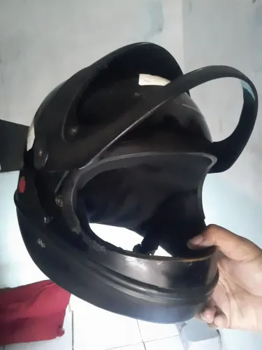PRA VEND LOGO TAURUS NUM.58 UZADO TA SEM VIZERA NAO ENTREGO PREÇO FINAL