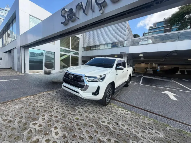Toyota Hilux CD SRX 4X4 2.8 TDI 16V Diesel Aut. 2022