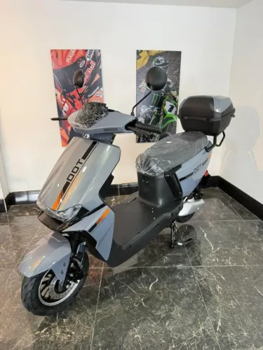 Scooter Elétrica DOT - Modelinho Autopropelido 