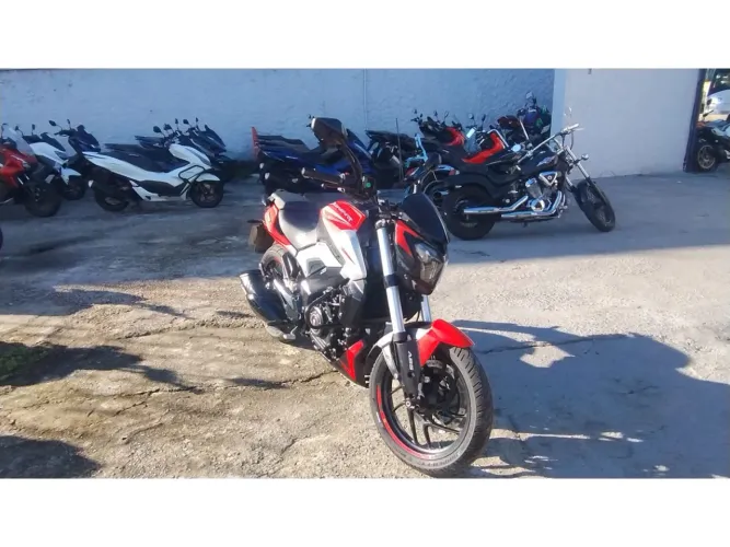Bajaj Dominar 250 2025