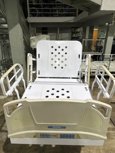 Cama hospitalar motorizada