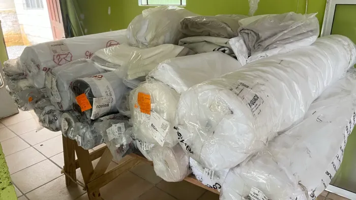 Lote Completo de Tecidos para Cortinas + Perfis de Alumínio | Estoque para Loja