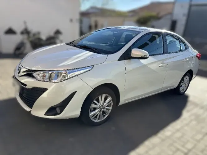 Toyota Yaris XL Sedan 1.5 Flex 16V 4P Aut. 2019