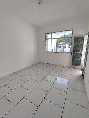 Casa para alugar na Rua Oliveira Ribeiro, Padre Miguel, Rio de Janeiro - RJ
