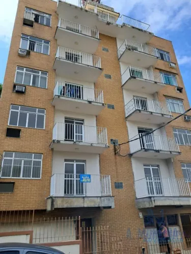 Apartamento para Locação em Duque de Caxias, Centro, 2 dormitórios, 2 banheiros, 1 vaga