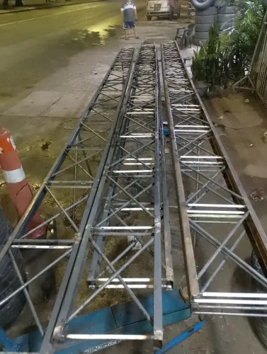 Vaga de emprego para serralheiro