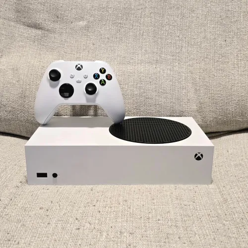 Xbox Series S + Caixa