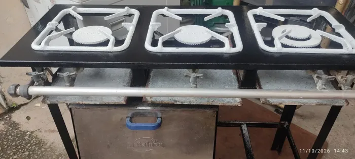 Fogão industrial 3queimadores+ forno"LEIA"