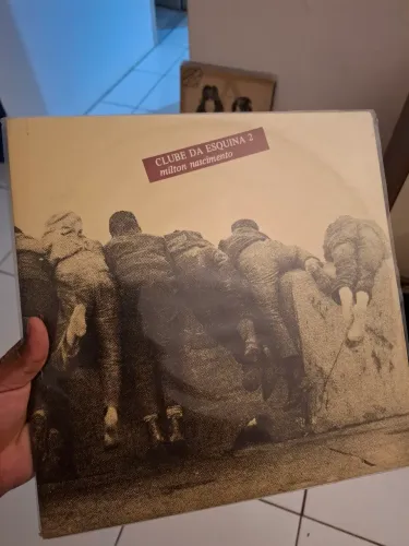 Vinil Clube da Esquina 2
