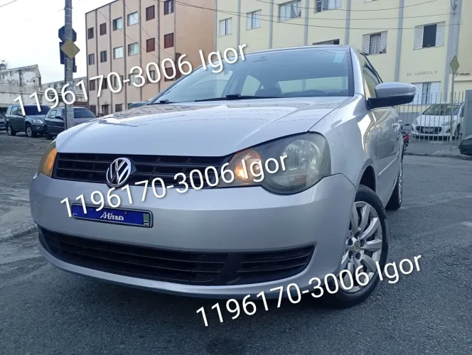 Volkswagen Polo Sedan 1.6 MI Total Flex 8V 4P 2013
