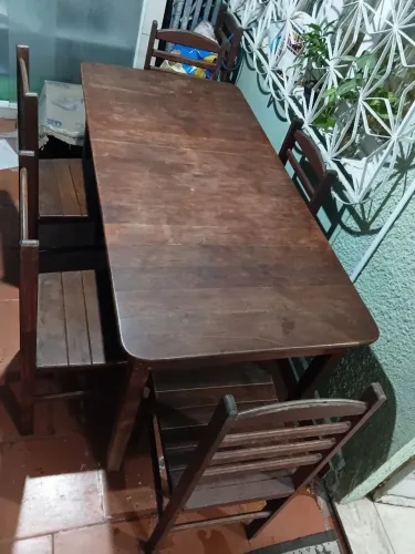 Conjunto de jantar em Madeira Maciça 6 lugares