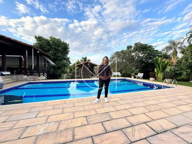 CONDOMÍNIO NOSSA FAZENDA - Casa à venda em Esmeraldas/MG