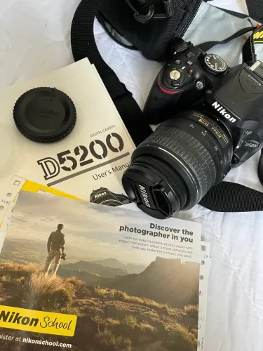 Nikon 5200 com lente 18-55