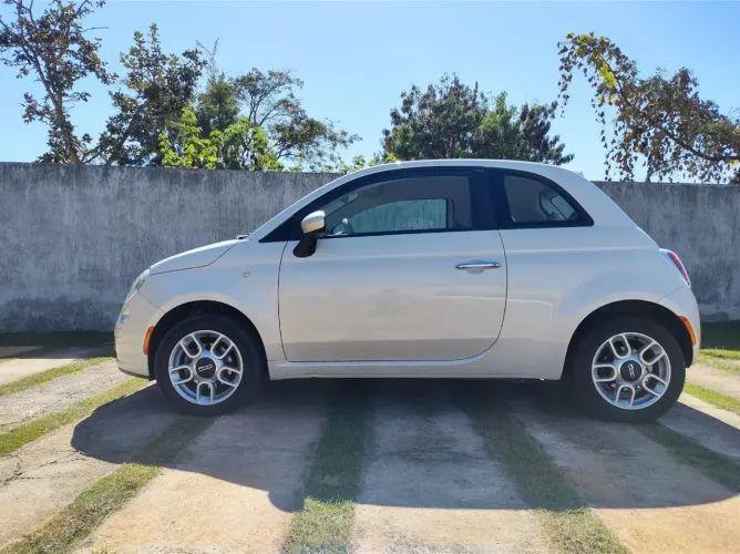 Fiat 500 Cult 1.4 Flex 8V EVO Mec. 2012