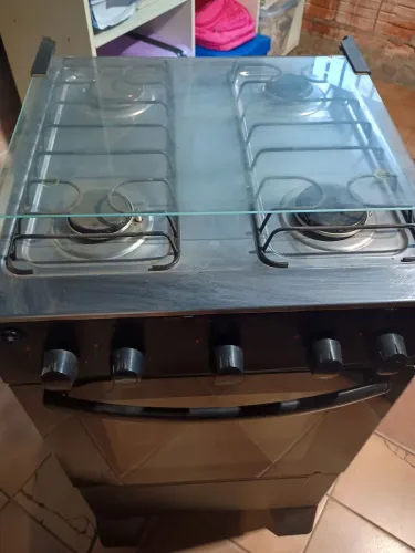 Vendo esse fogão usado poucas vezes por apenas 400