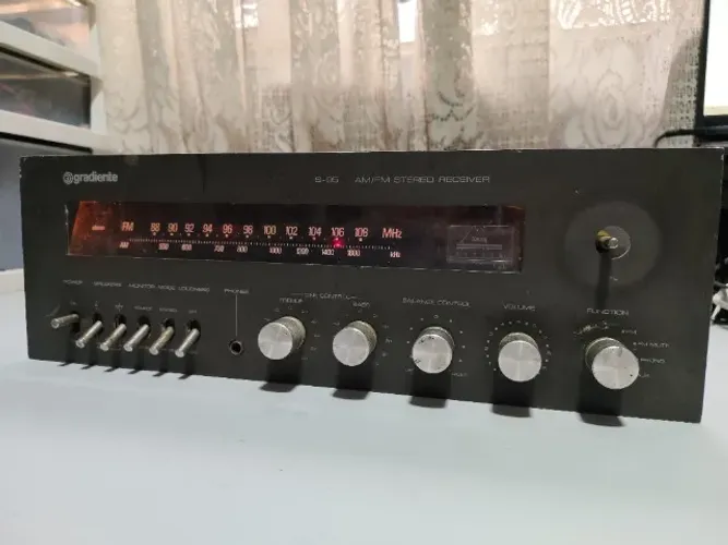 Receiver Gradiente S-95 Raridade Sucata Para Arrumar Ou Peças