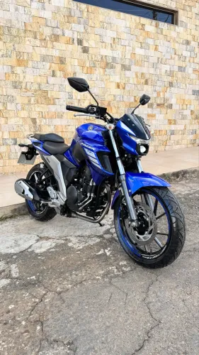 Yamaha FAZER 250 2022 cor azul baixo km