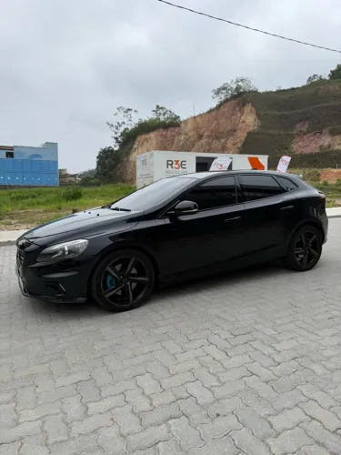 Volvo V40 T-5 R-design 2.0 Aut. 2015