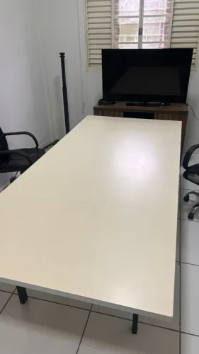 MESA DE REUNIÃO  