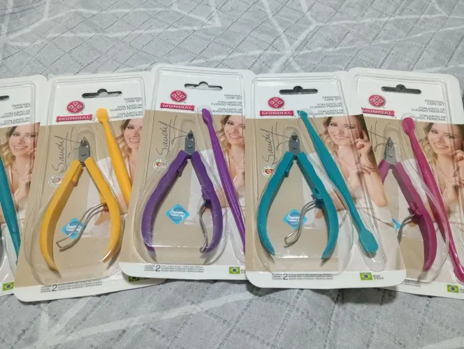 Alicate de Cutícula 