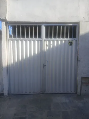 Portão de alumínio 2,40 de altura por 250