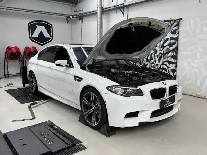 BMW M5 4.4 560cv Bi-turbo Aut. 2014